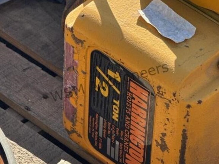 large-pallet-w/-shop-crane-&-misc-image-10