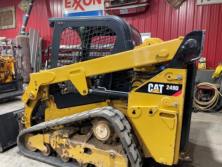 caterpillar-249d-image-18