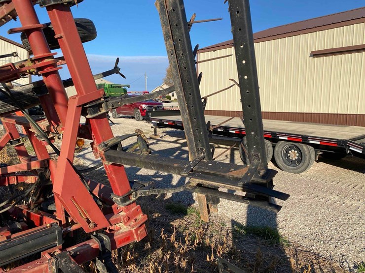 case-ih-4300-image-14