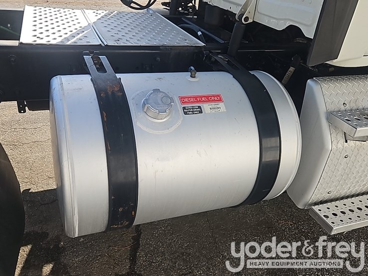 2018-freightliner-cascadia-image-36