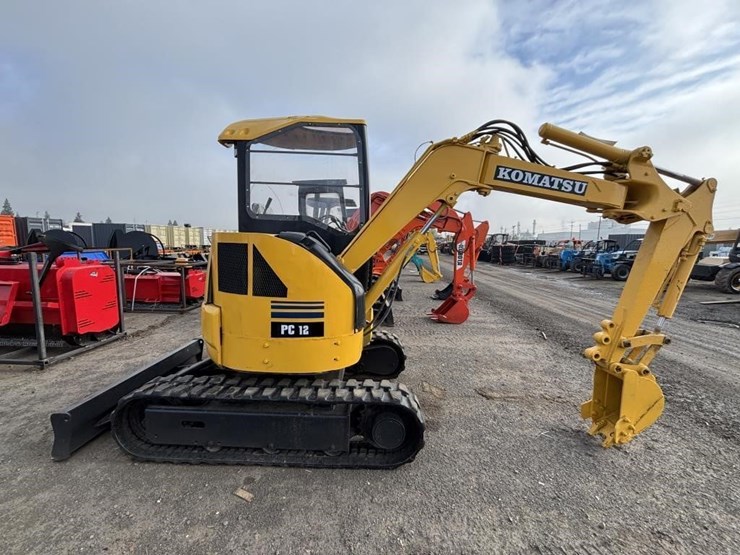 komatsu-pc12uu-2-image-7