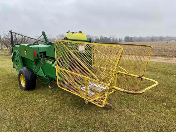 john-deere-328-image-5