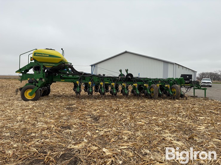 john-deere-1770nt-image-4