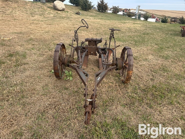 john-deere-2-image-2