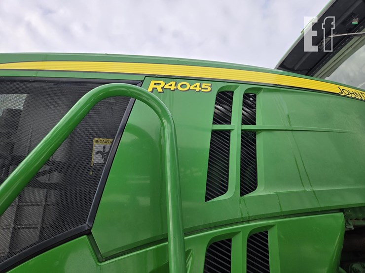 john-deere-r4045-image-2