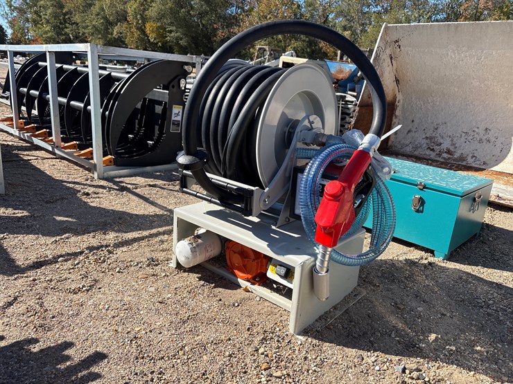 #3528-•-hose-reel-with-hose,-high-accuracy-meter-image-1