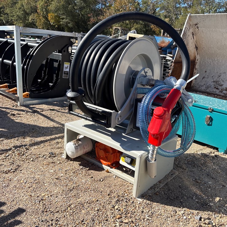 #3528 • HOSE REEL WITH HOSE, HIGH ACCURACY METER