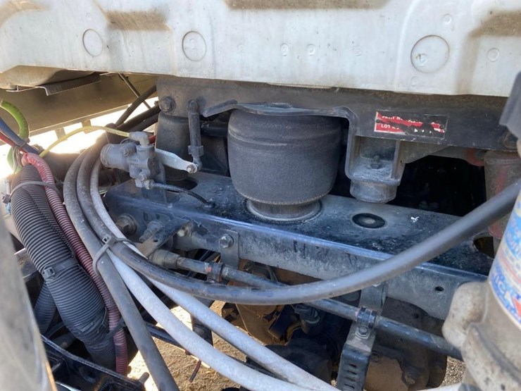 2010-international-415-image-12