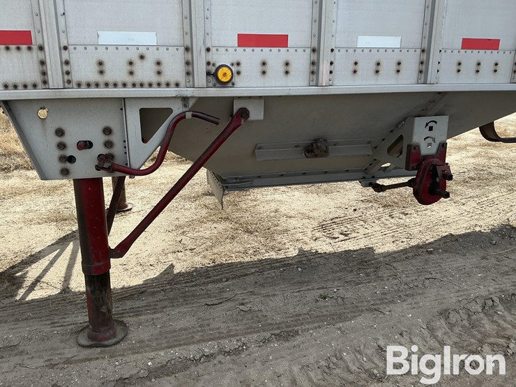 cornhusker-hopper-bottom-image-12