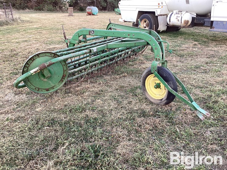 john-deere-672-image-3