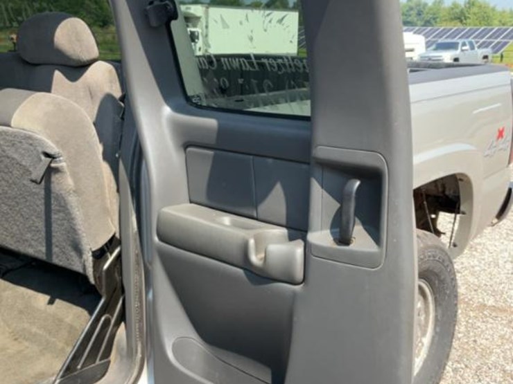 2005-chevrolet-silverado-2500hd-image-87