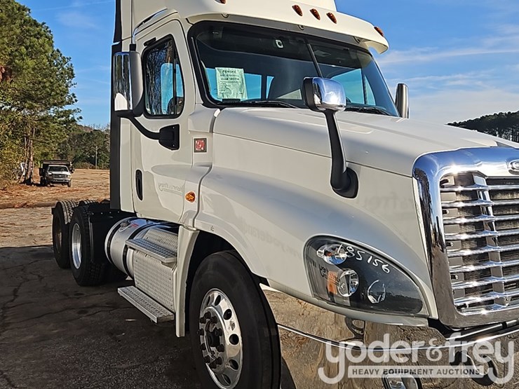 2018-freightliner-cascadia-image-41