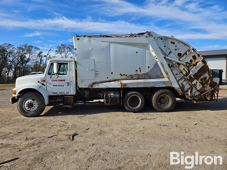 international-4900-image-8