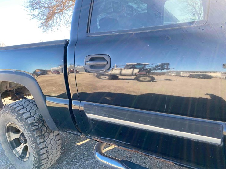 chevrolet-1500-image-20