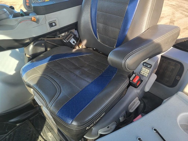 new-holland-t7.260-image-60