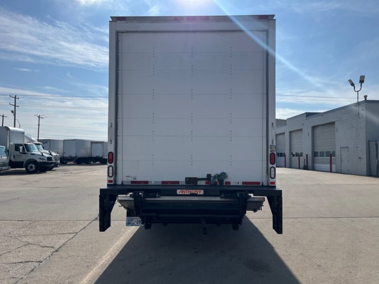 2019-international-durastar-4300-image-6