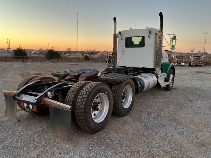 2019-kenworth-t800-image-5