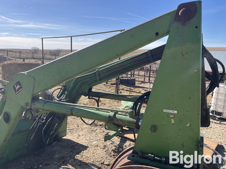 john-deere-158-image-9