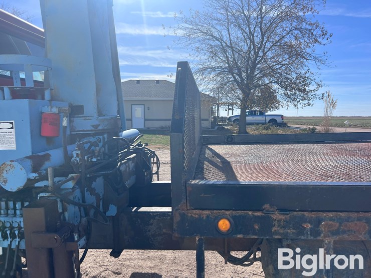 international-s1900-image-13