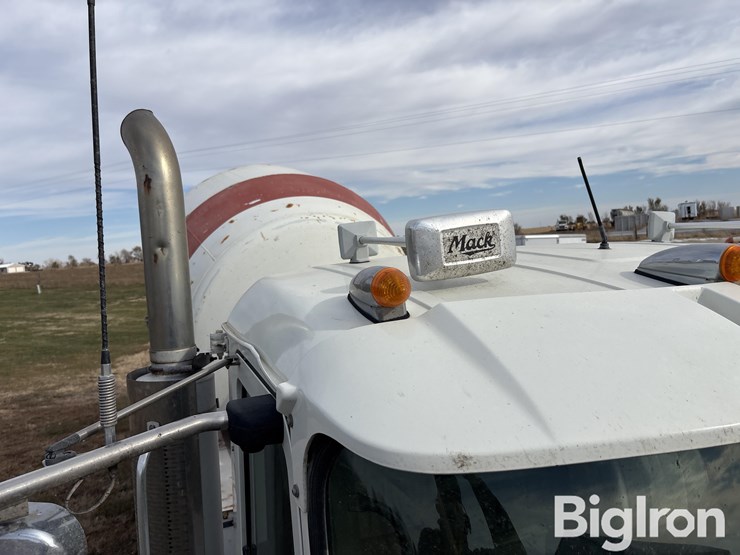 2003-mack-cv500-tri/a-concrete-transit-truck-w/bridgemaster-booster-image-13