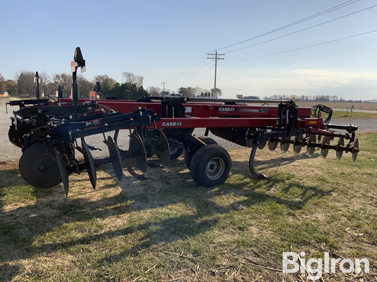 2009-case-ih-690-image-5