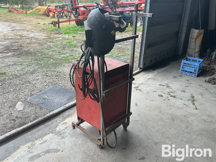 marquette-180-ac-arc-welder-image-7