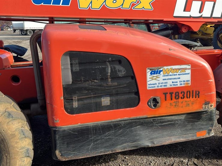 2005-lull-644e-42-image-35