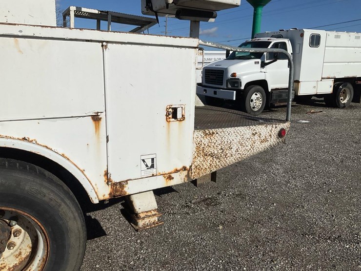 2001-international-4900-image-33