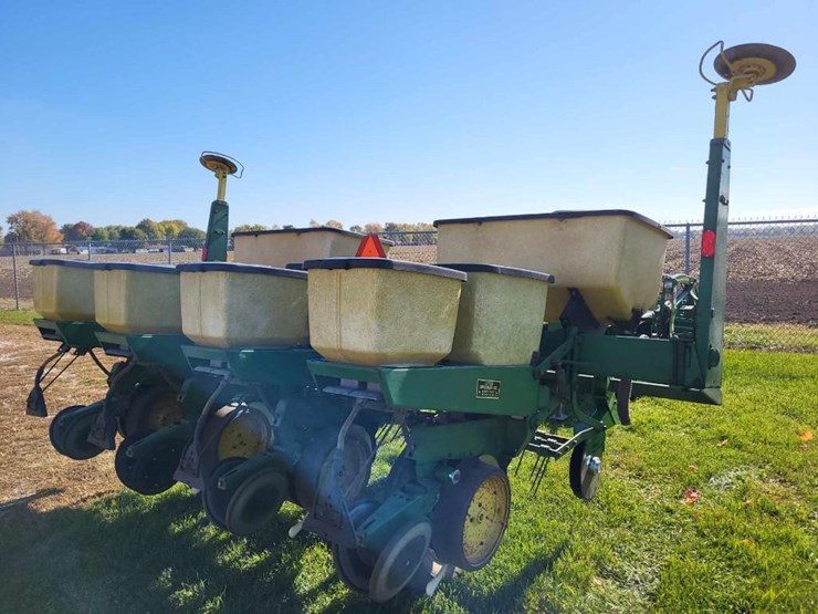 john-deere-7000-image-4