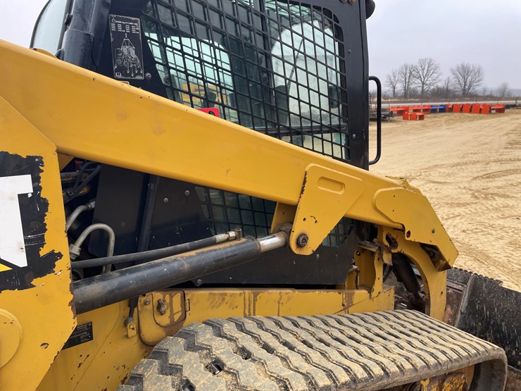 caterpillar-279d-image-17