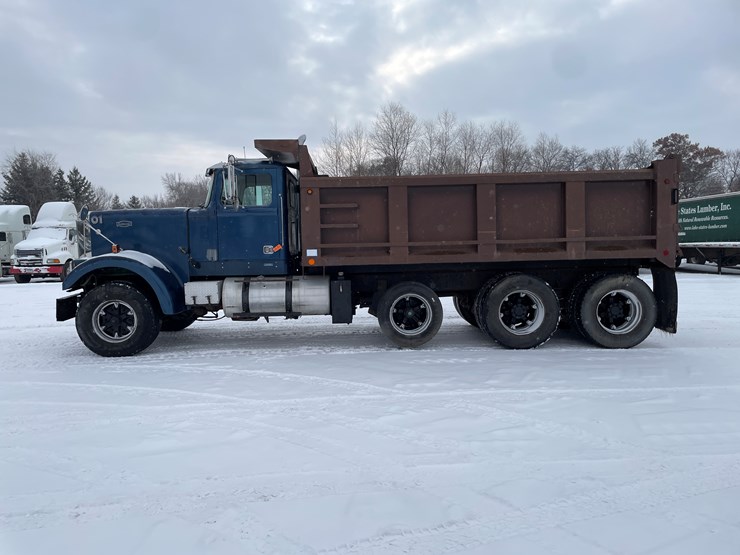#1166-•-1987-autocar-dump-truck-(has-mn-title)-image-2
