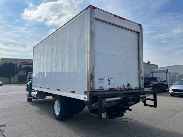 2019-international-durastar-4300-image-7