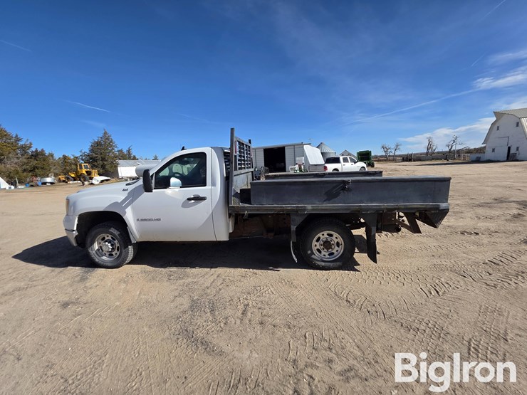 2009-gmc-sierra-2500hd-image-8