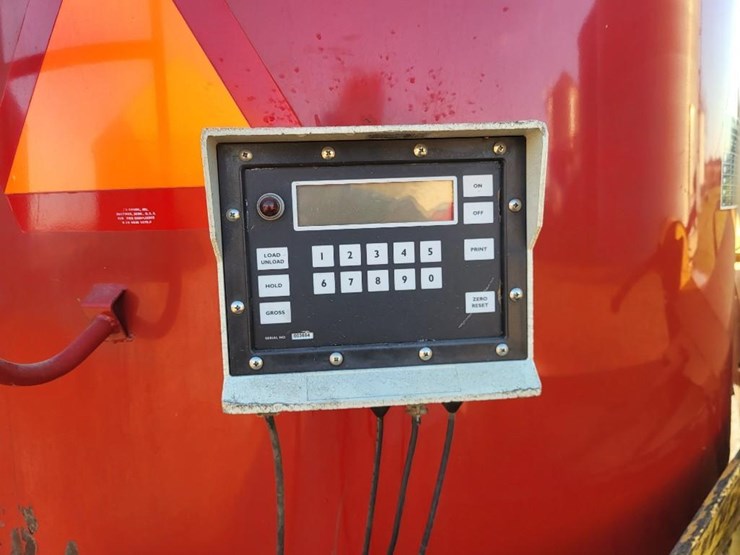 new-holland-358-image-20