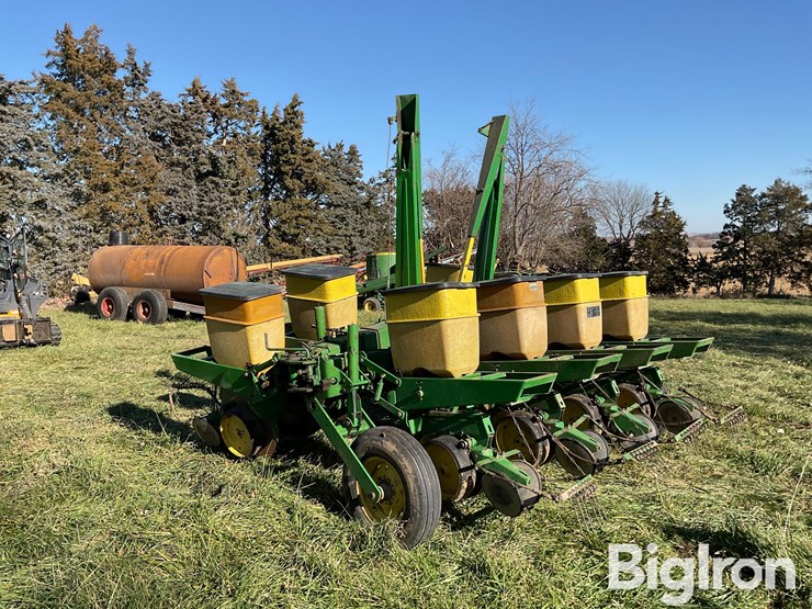 john-deere-7000-image-7