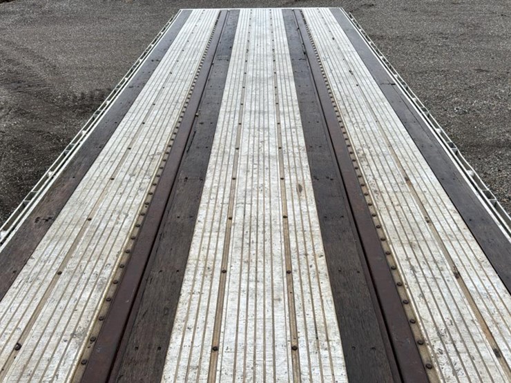 #2102-•-2016-53’-flat-bed-trailer*-image-12