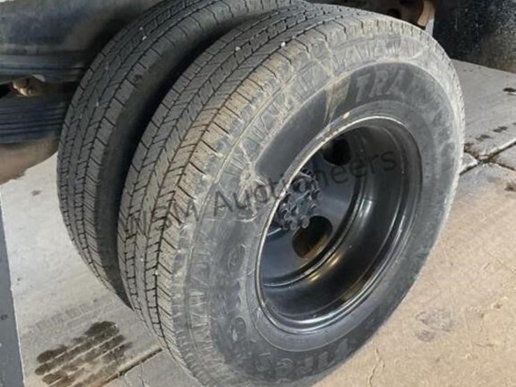 2006-chevrolet-silverado-3500-image-8