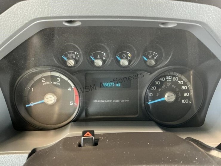 2016-ford-f550-image-19