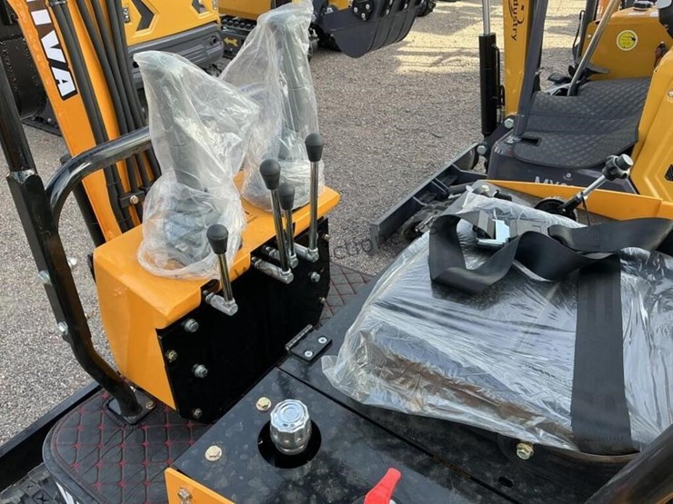 2025-miva-13-mini-excavator-image-11