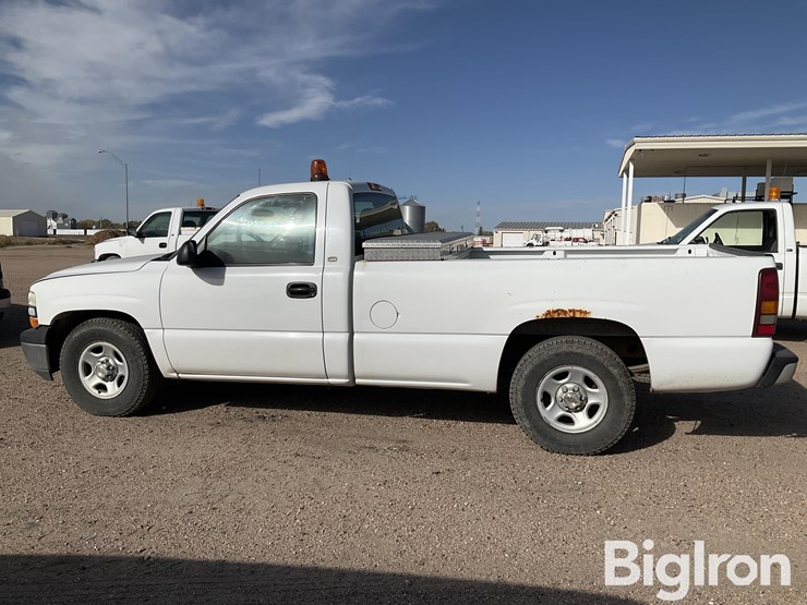 2002-chevrolet-1500-image-8