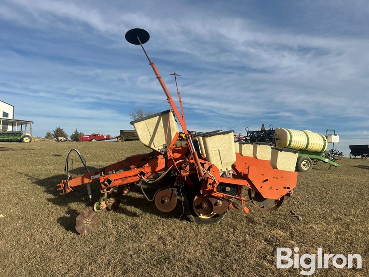 allis-chalmers-330-image-8