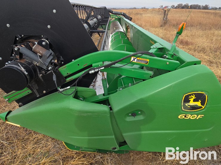 john-deere-630f-image-10