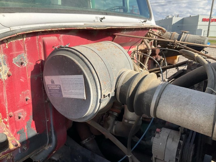 international-1854s-image-77