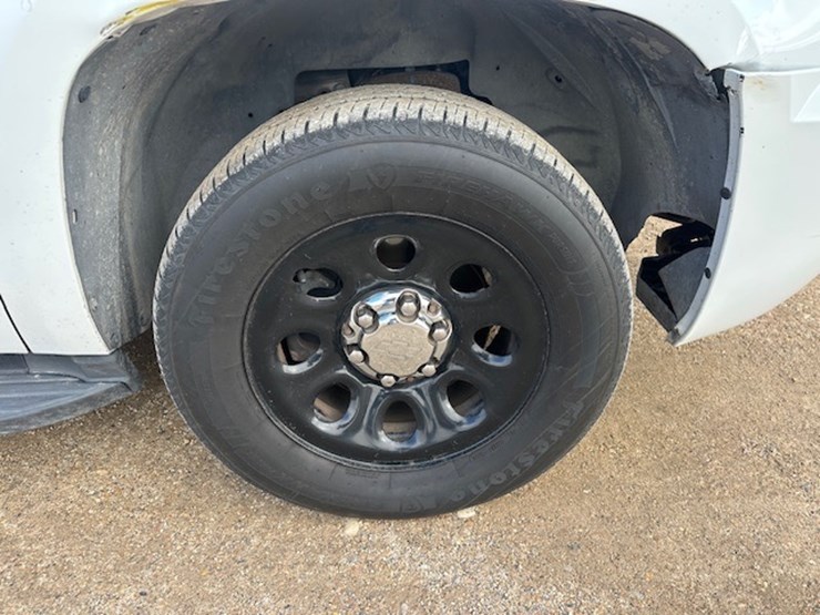 chevrolet-tahoe-image-17