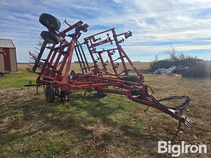 case-ih-4800-image-3