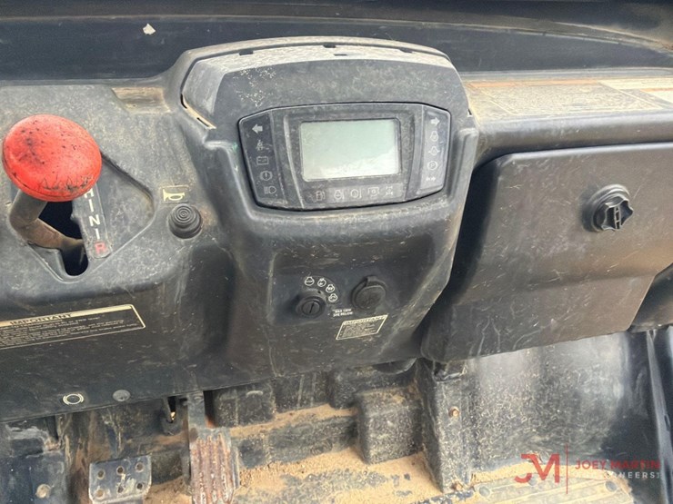 kubota-rtvx1140-image-12