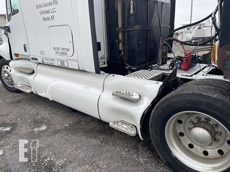 kenworth-t2000-image-18