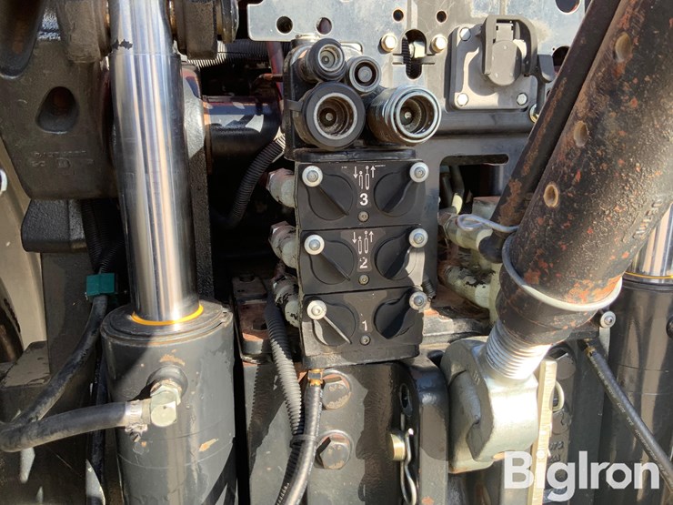 case-ih-magnum-340-image-13