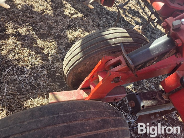 case-ih-4200-image-14