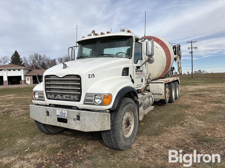 2003-mack-cv500-tri/a-concrete-transit-truck-w/bridgemaster-booster-image-1